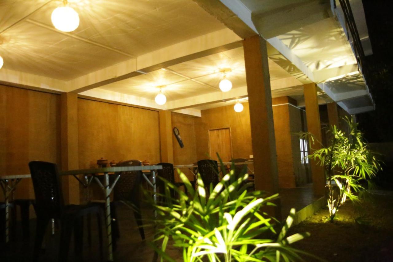 Share Safari Family Bungalow Uda Walawe Extérieur photo