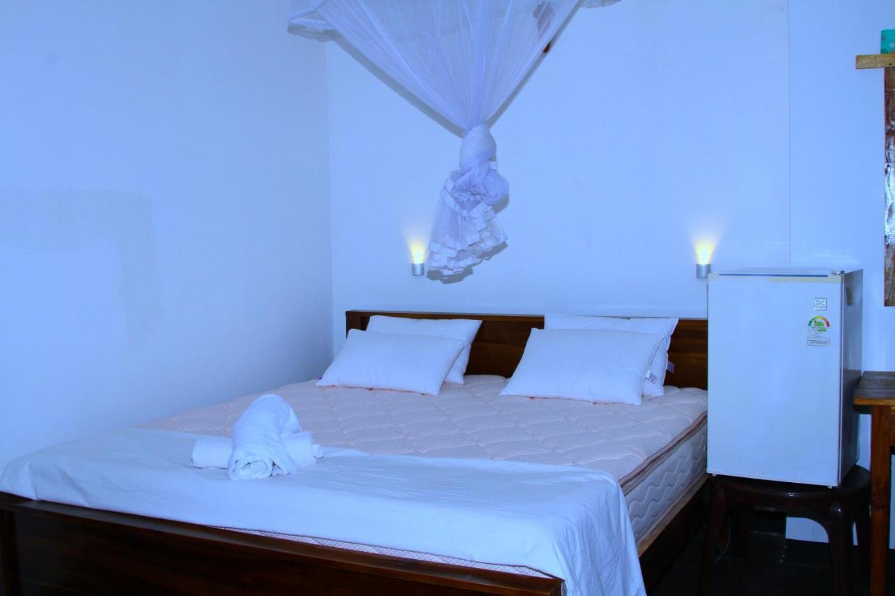 Share Safari Family Bungalow Uda Walawe Extérieur photo